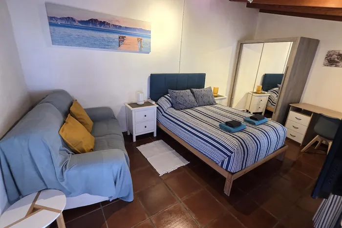 Chambre et salon lumineux de la maison de vacances Casa Marcos, Agulo, La Gomera