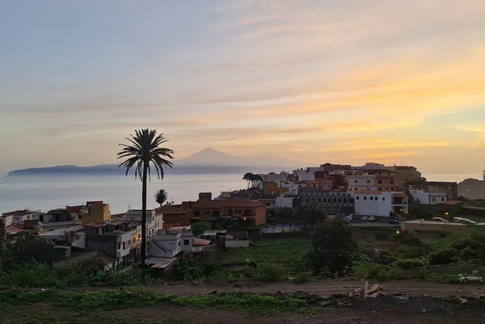 Vue sur le village d'Agulo depuis Casa Marcos, côte nord de La Gomera